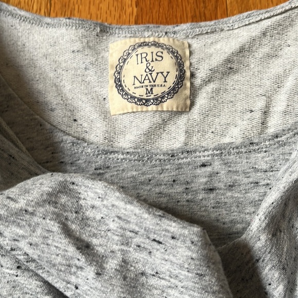 ANTHROPOLOGY Iris & Navy cowl neck/asymmetrical gray shirt. Like new. - Picture 4 of 7